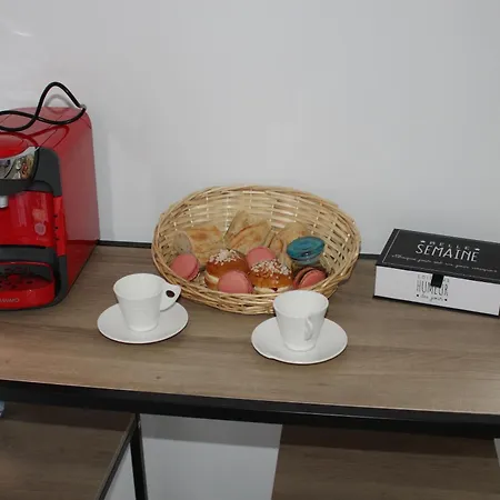 Bed and Breakfast Aux P'Tits Bonheurs La Grange Neuve-Chapelle Exterior foto